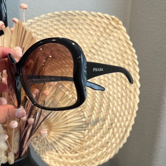 Prada “Butterfly”  Black Sunglasses - Picture 1 of 8